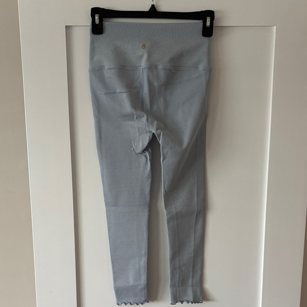 Spiritual Gangster Light Gray Leggings